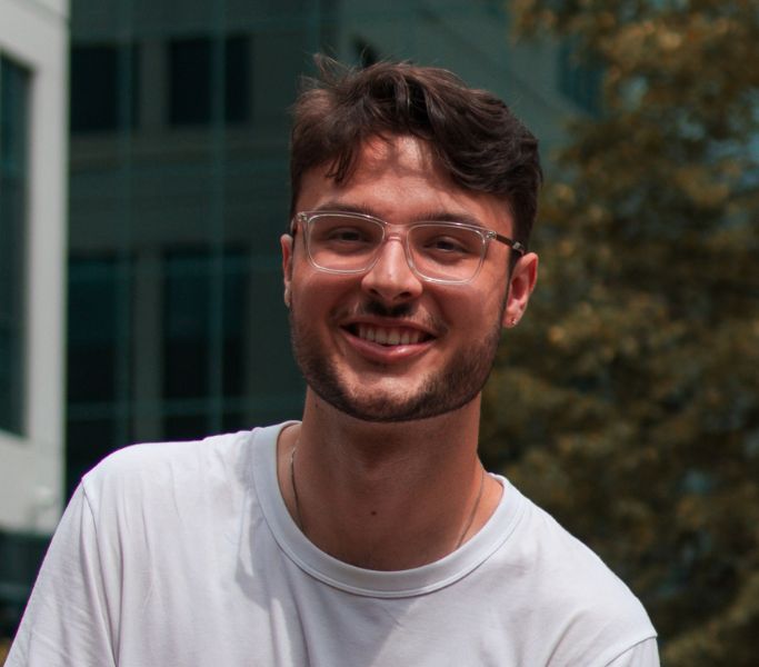 Portrait of Cameron Molloy, Project Communication Associate at Atlantic Colleges Atlantique (ACA).