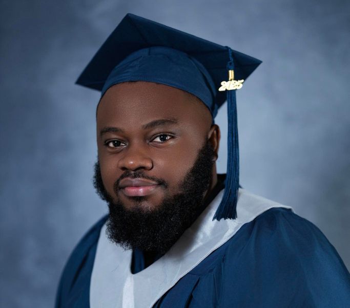 Portrait of Jordan Diamande, Project Communication Associate at Atlantic Colleges Atlantique (ACA).
